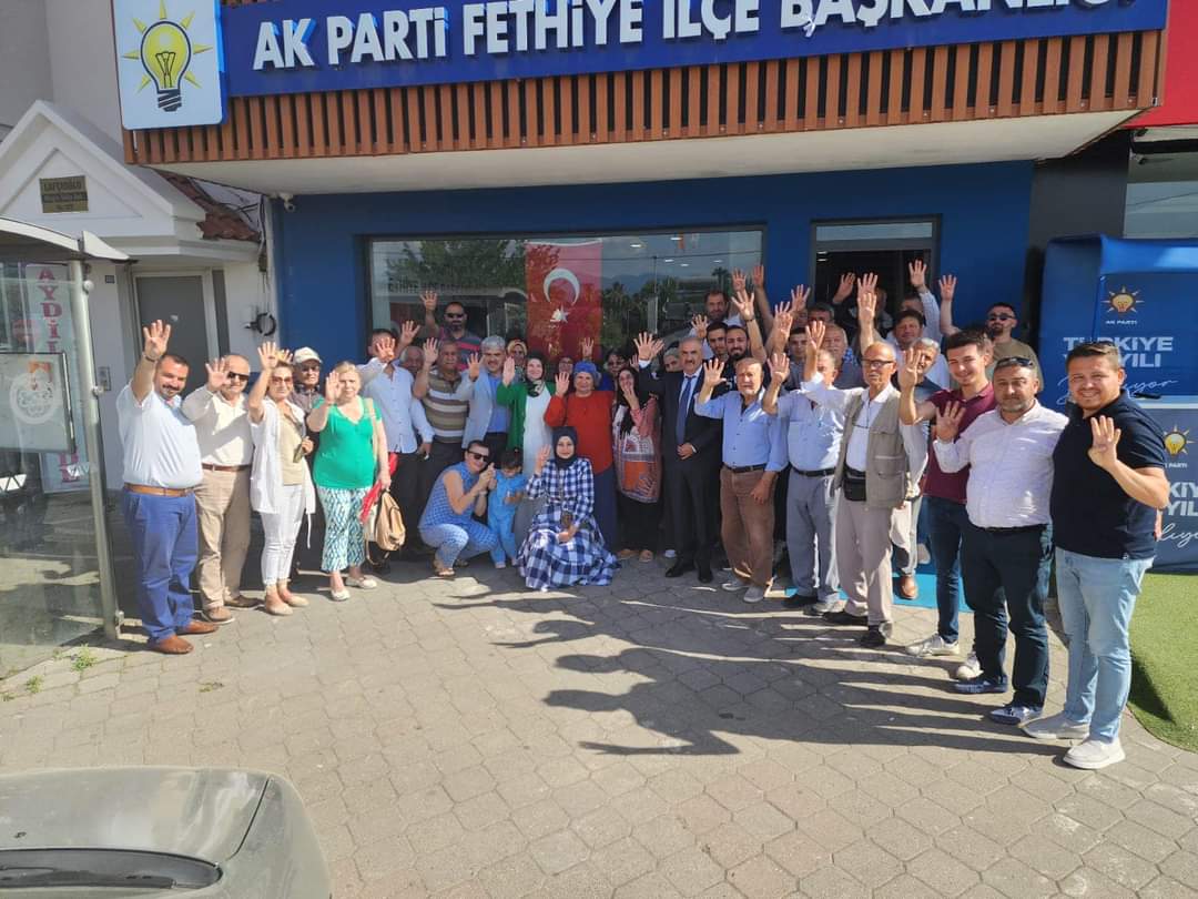 AK Parti Fethiye'de Büyümeye Devam Ediyor